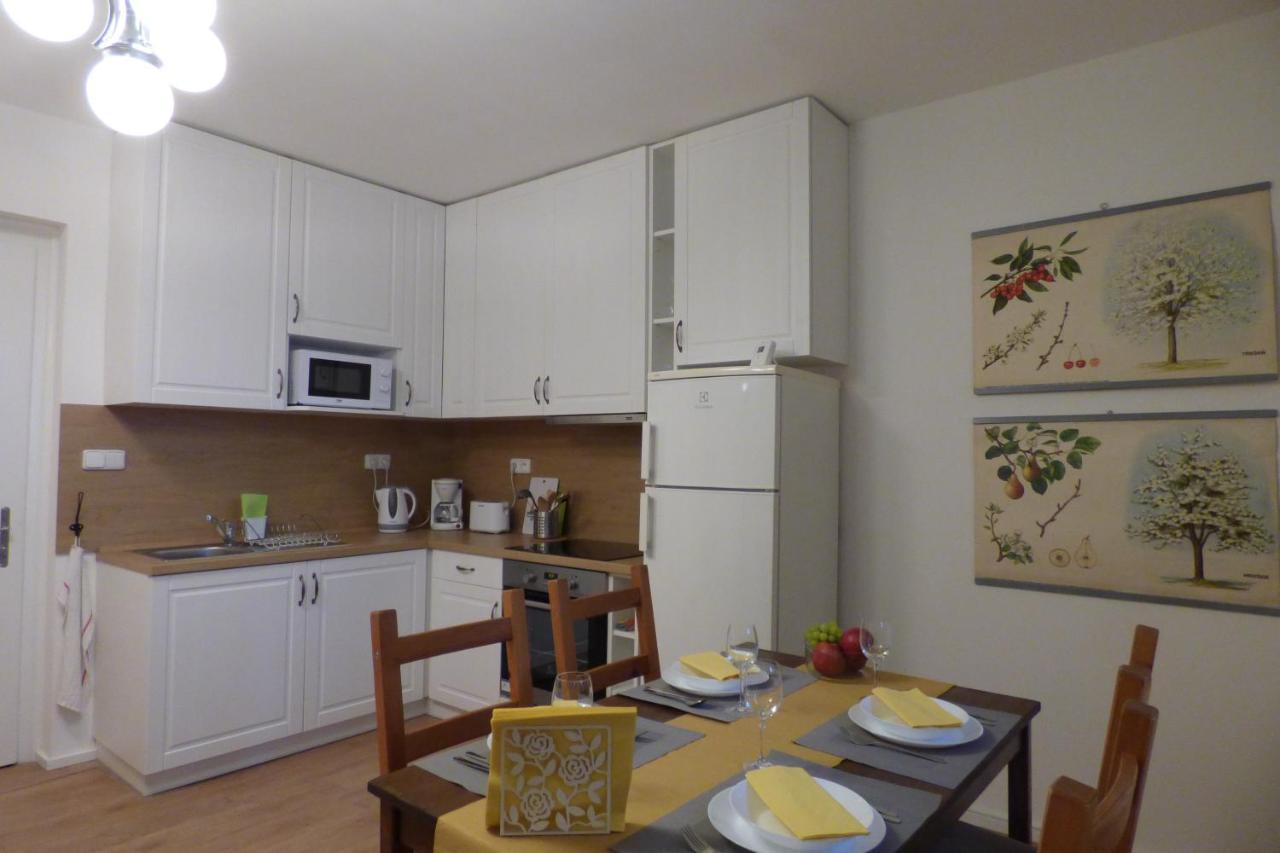 Apartman V Betelu Chrastava Buitenkant foto